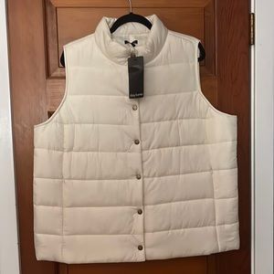 NWT Plus size 1X Daisy Fuentes Off white puffer vest
